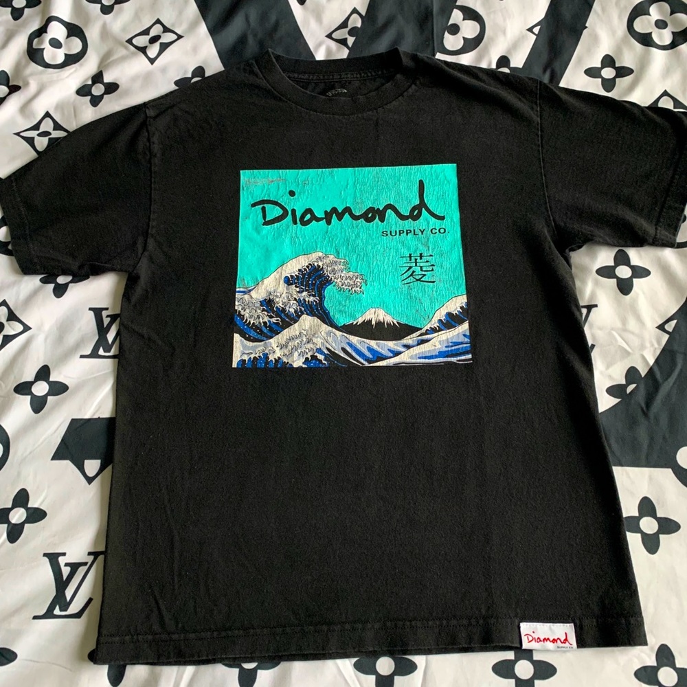 Tsunami Diamond shirt